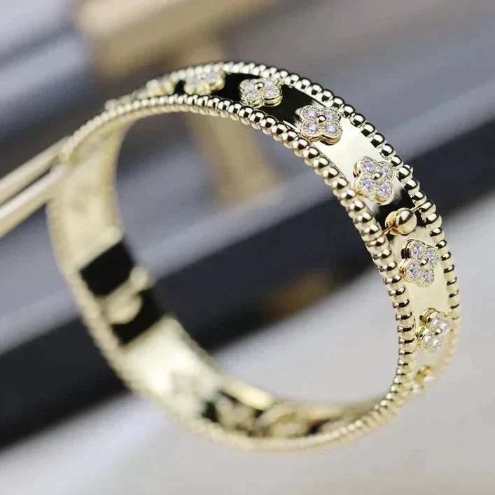 [vivabelle]CLOVER ARMBAND 8MM DIAMANTEN