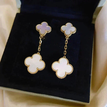 [vivabelle]CLOVER 2 MOTIF WHITE MOP EARRINGS