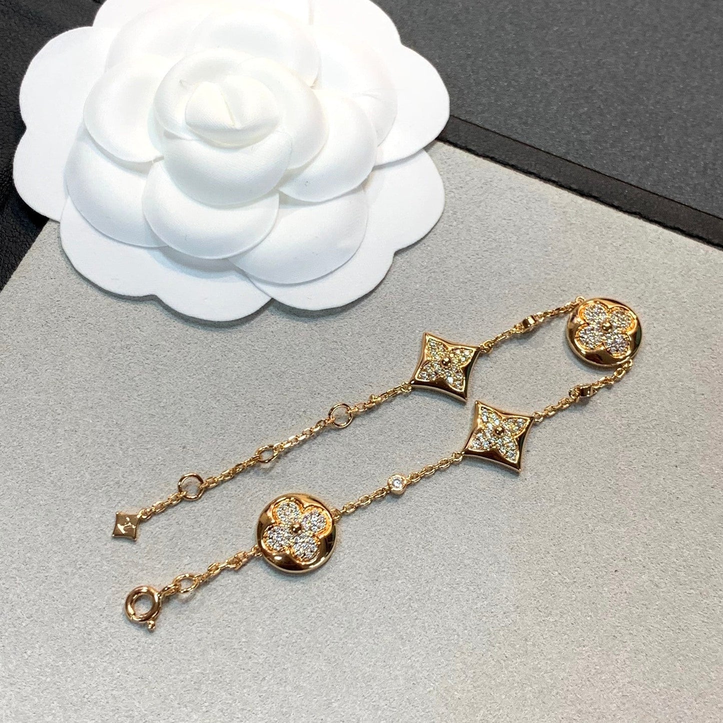 [vivabelle]STAR AND SUN 4 MOTIFS GOLD DIAMONDS BRACELET