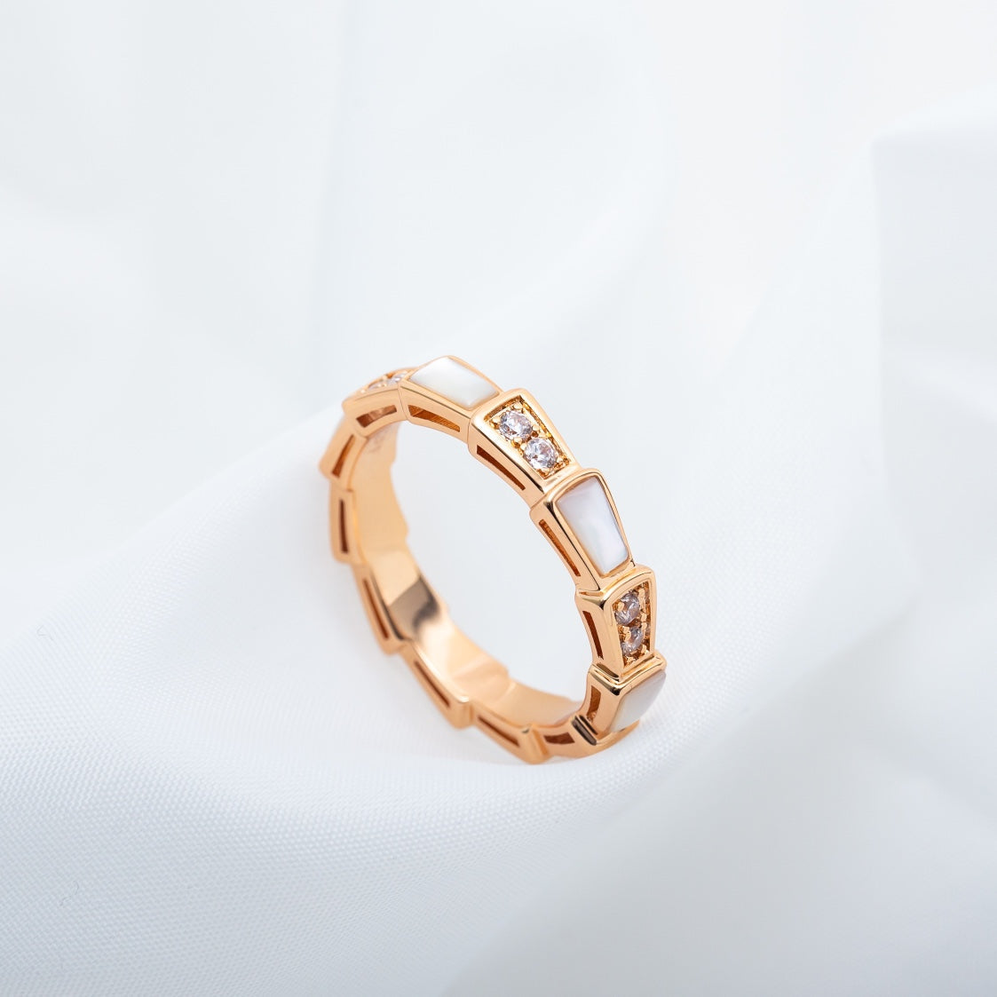 [vivabelle]SERPENTI RING ROTGOLD DIAMANT MOP 3MM