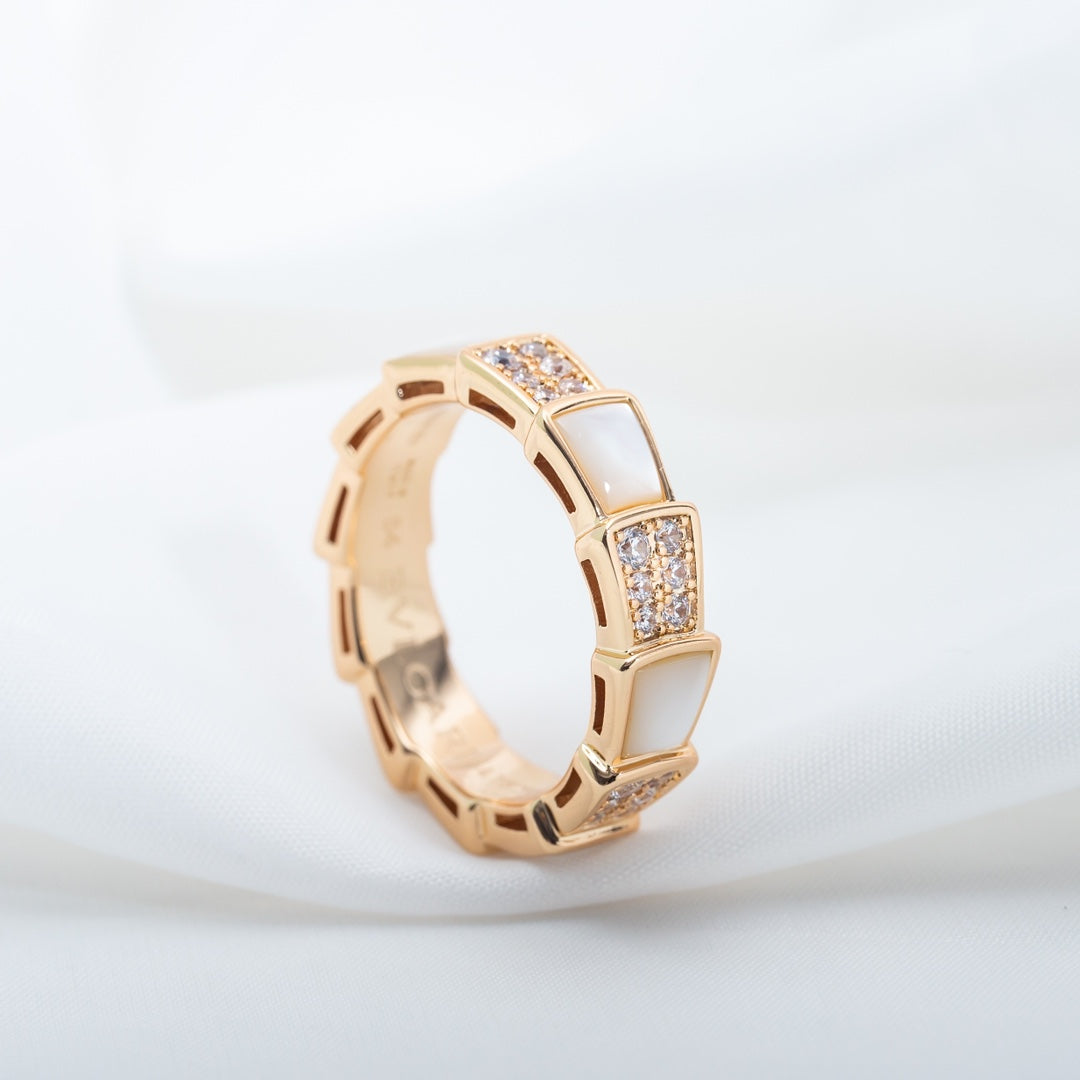 [vivabelle]SERPENTI RING ROTGOLD MIT DIAMANTEN 4MM