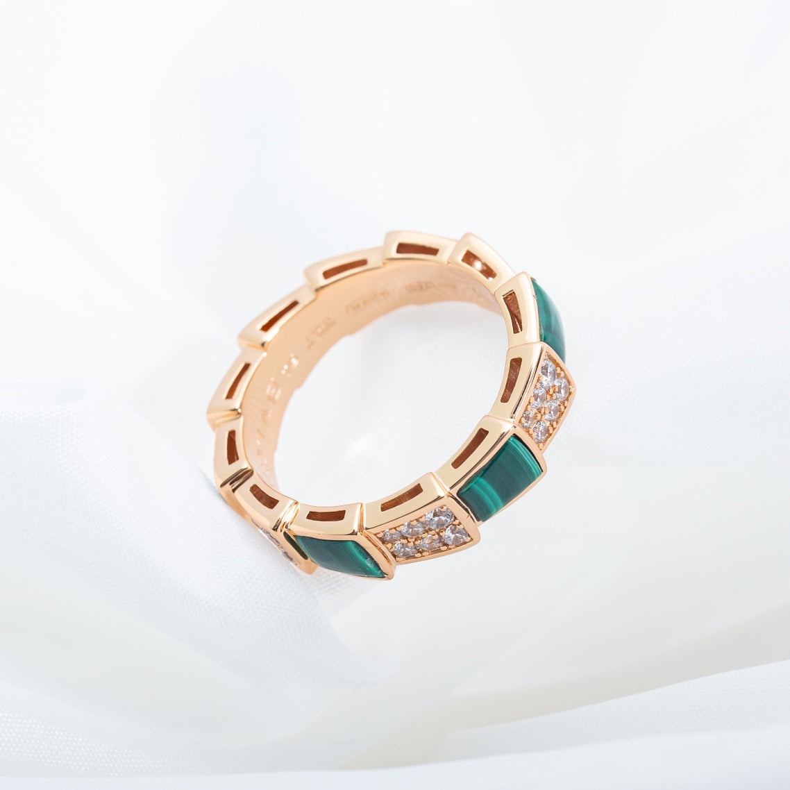 [vivabelle]SERPENTI RING ROTGOLD MALACHIT DIAMANT PAVIER 4MM