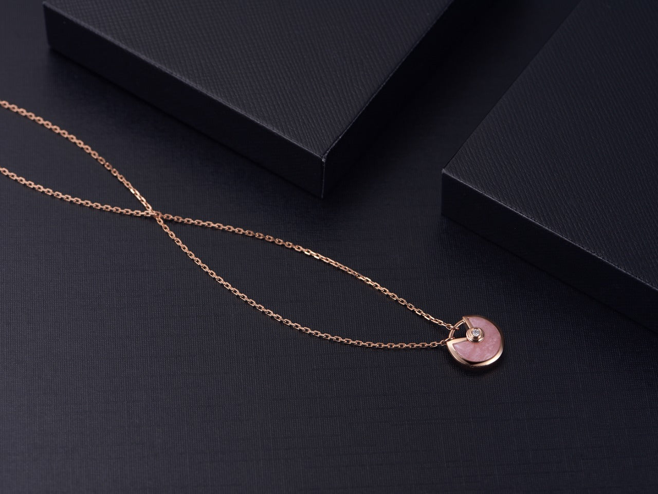 [vivabelle]AMULETT ROSÉGOLD ROSA MOP HALSKETTE