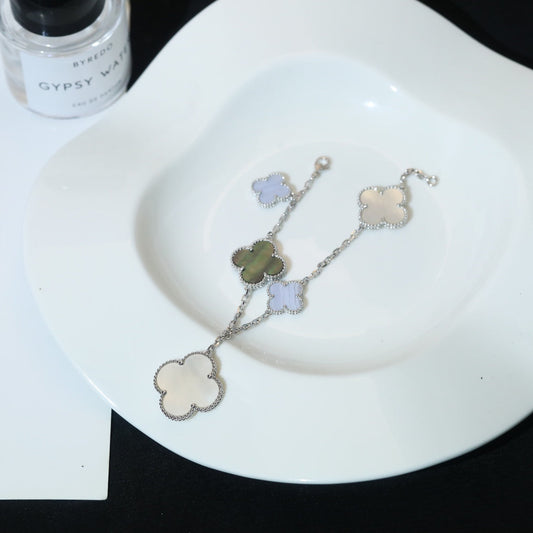 [vivabelle]CLOVER BRACELET 5 MOTIFS MOP CHALCEDONY SILVER