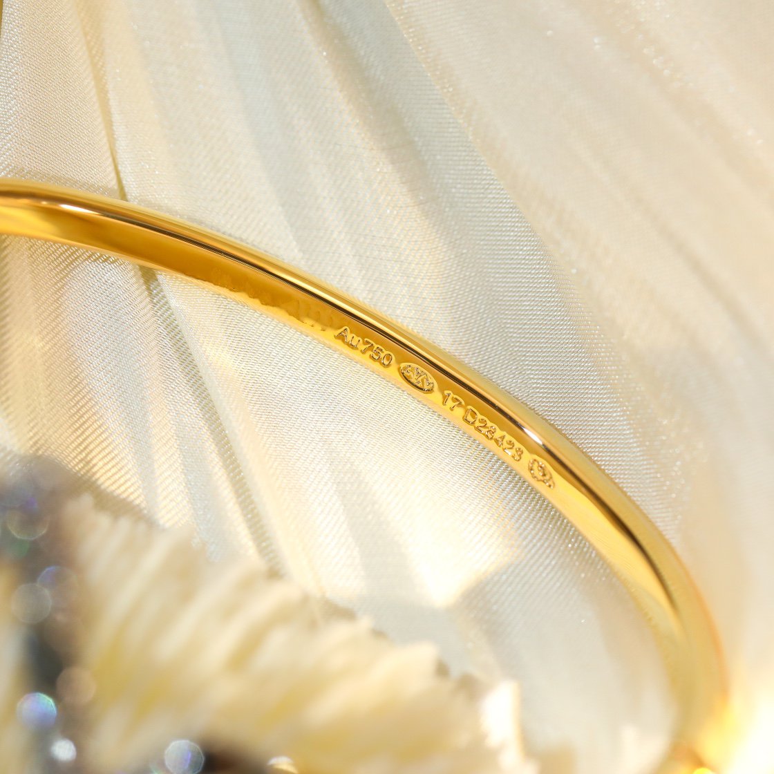 [vivabelle]VOLTE UPSITE DOWN GOLD DIAMOND BRACELET