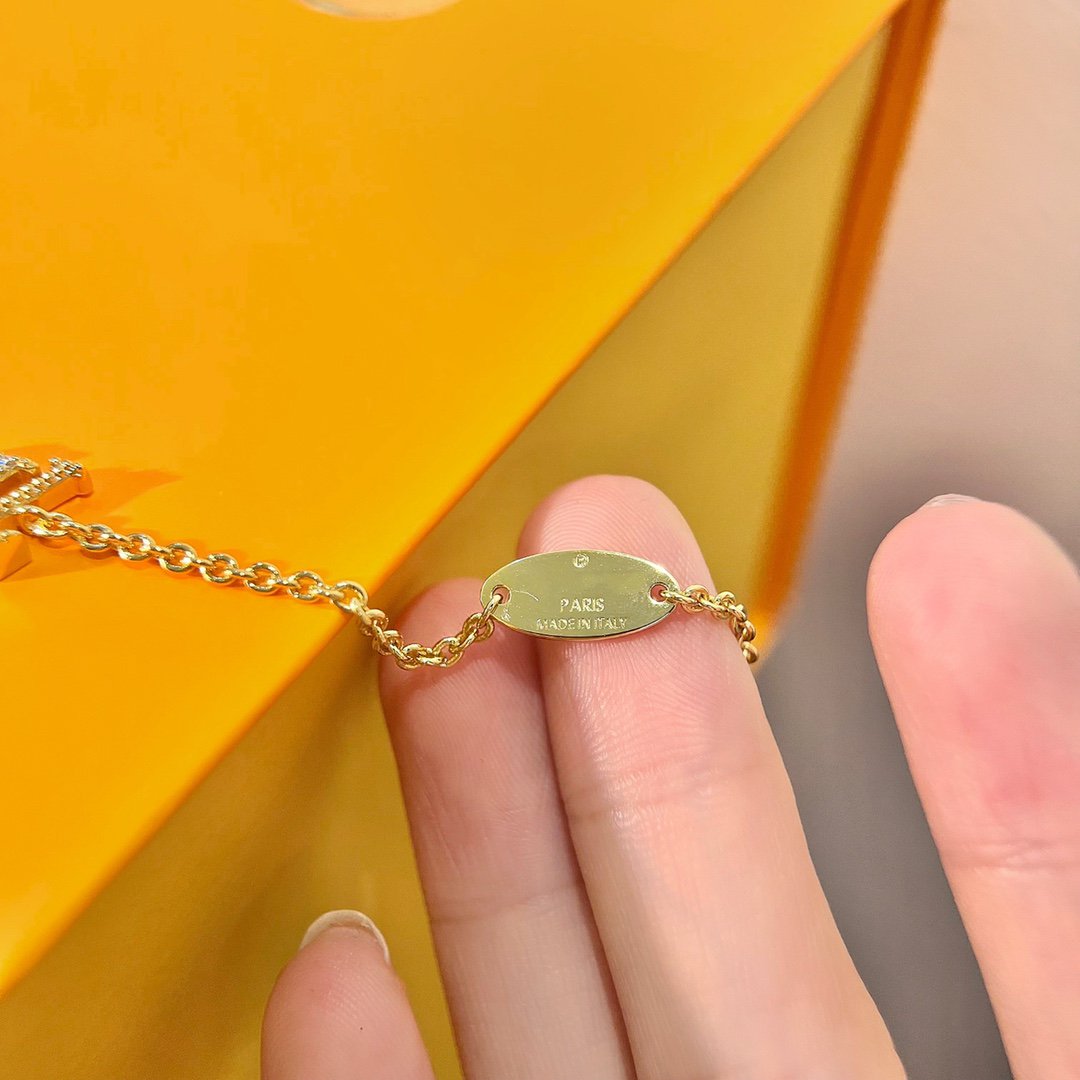 [vivabelle]LOGO STAR MOTIF GOLD BRACELET