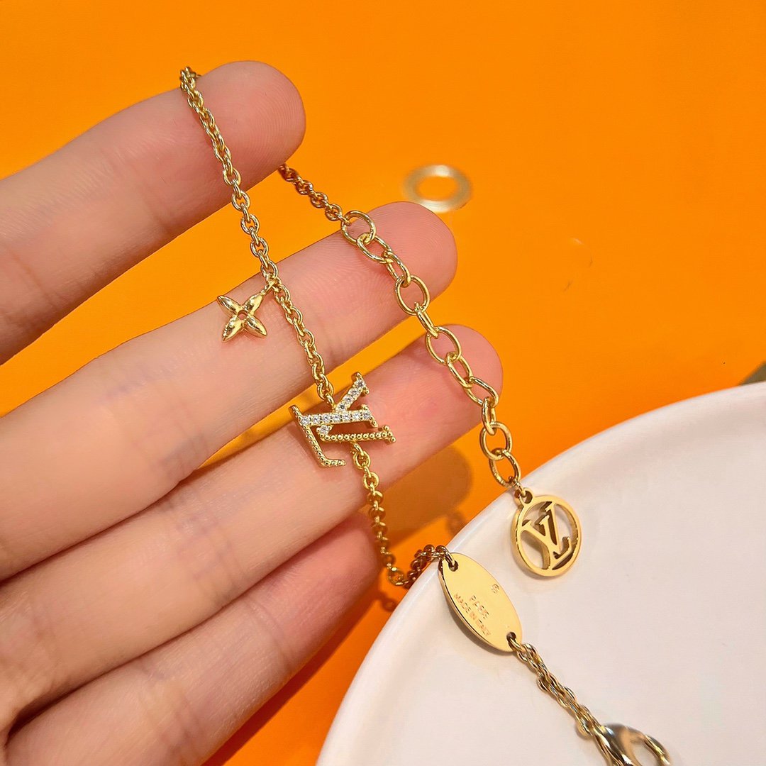 [vivabelle]LOGO STAR MOTIF GOLD BRACELET