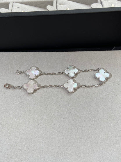 [vivabelle]CLOVER SILVER MOP 5 MOTIF BRACELET