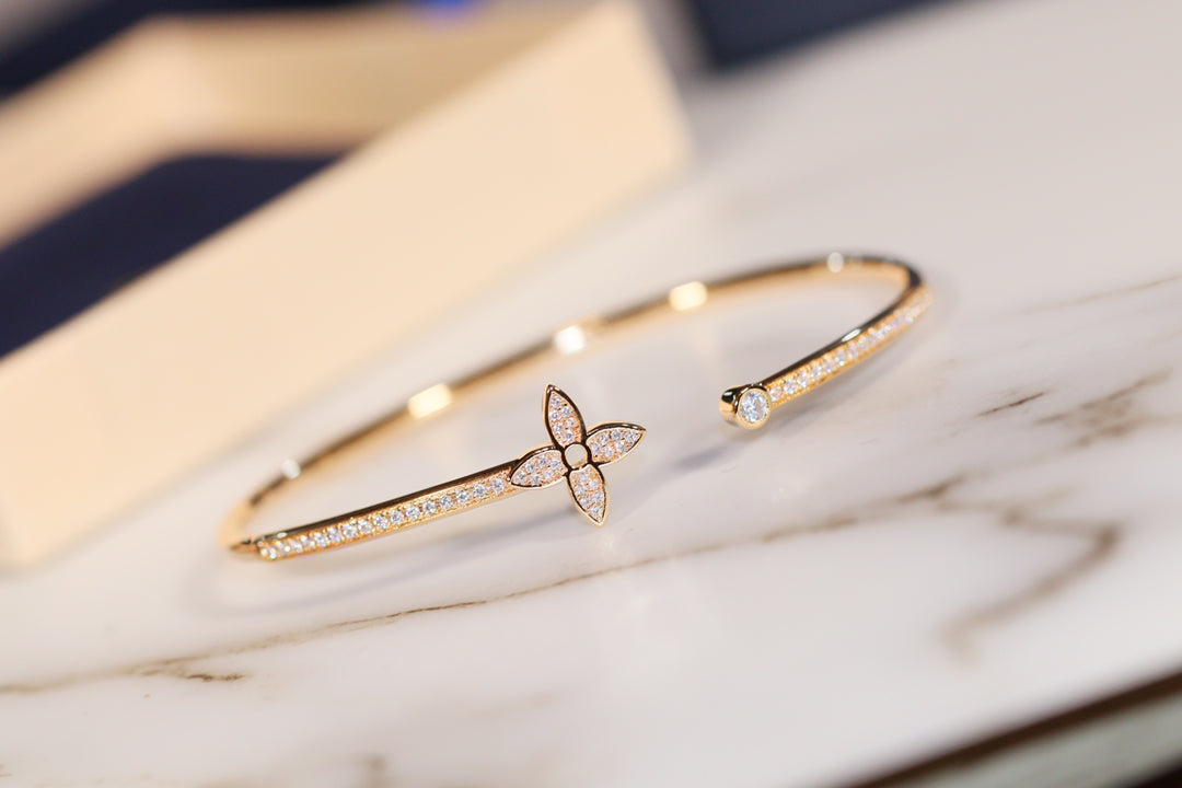 [vivabelle]IDYLLE GOLD OPEN BRACELET DIAMOND PAVED