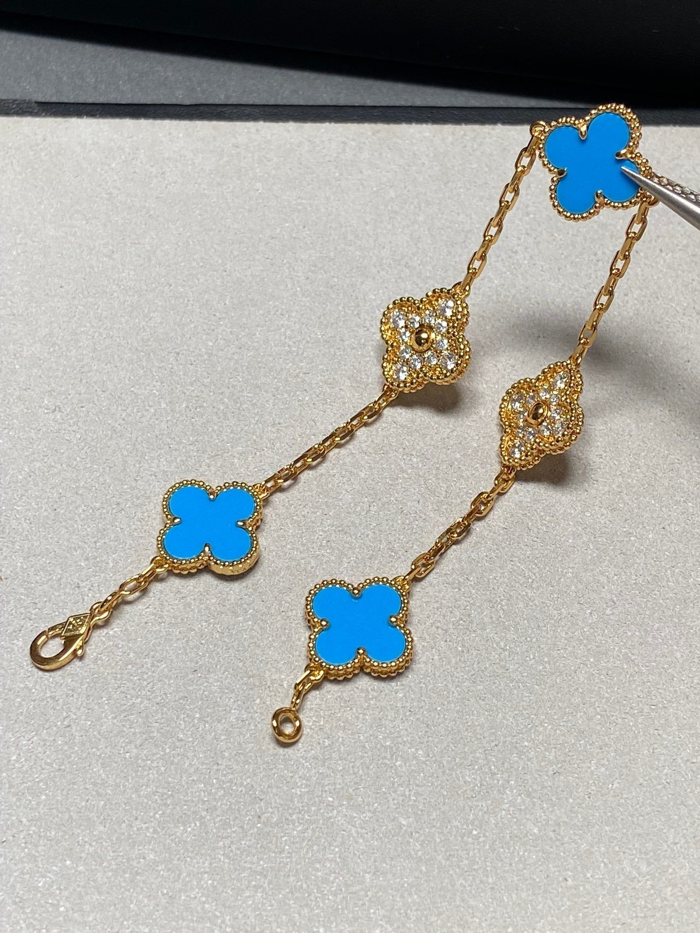 [vivabelle]Klee 5 Motiv Blau Chalzedon Diamant Gold Armband 