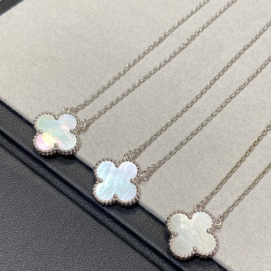 [vivabelle]CLOVER MEDIUM SILVER WHITE MOP NECKLACE