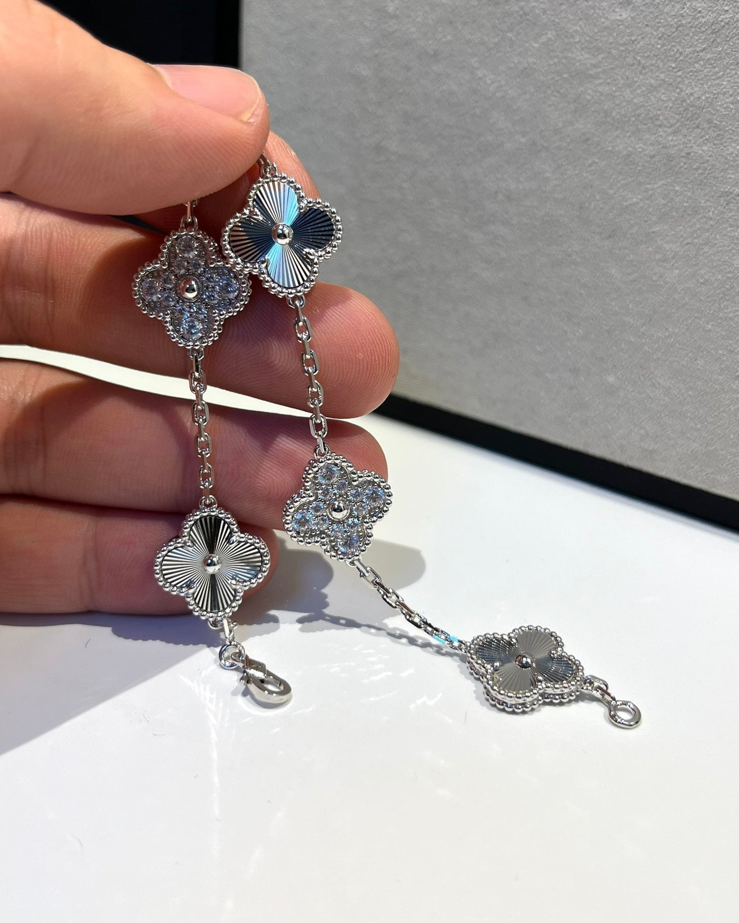 [vivabelle]Silberarmband mit Kleeblatt-Motiv und Diamanten