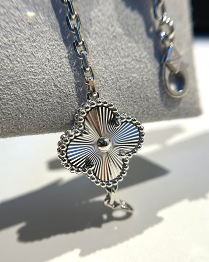 [vivabelle]Silberarmband mit Kleeblatt-Motiv und Diamanten