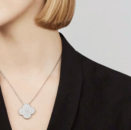 [vivabelle]CLOVER 25MM LARGE PENDANT DIAMOND PAVED SILVER NECKLACE
