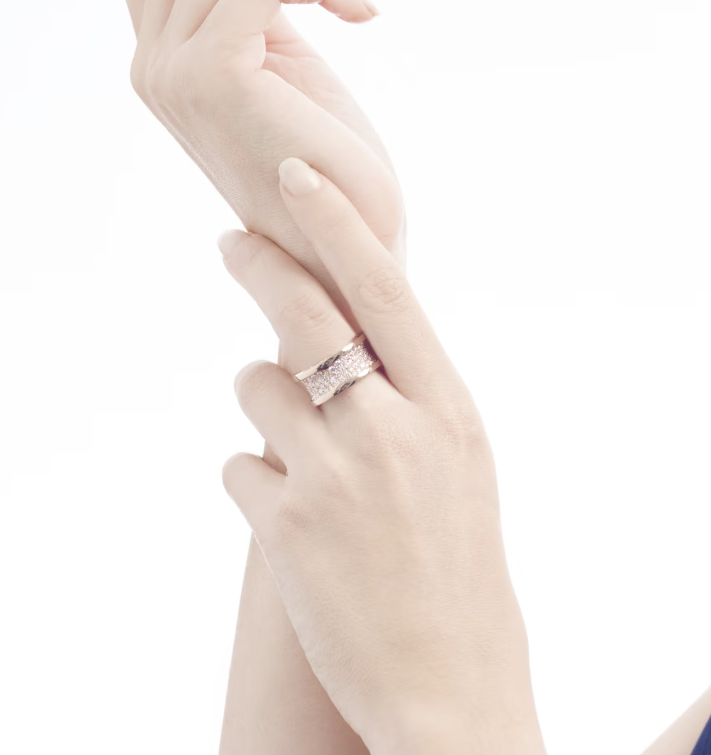 [vivabelle]ZERO 1 MIT DIAMANTEN AUF DEM SPIRALRING