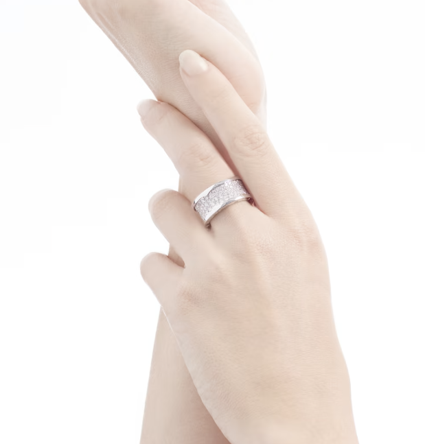 [vivabelle]ZERO 1 MIT DIAMANTEN AUF DEM SPIRALRING