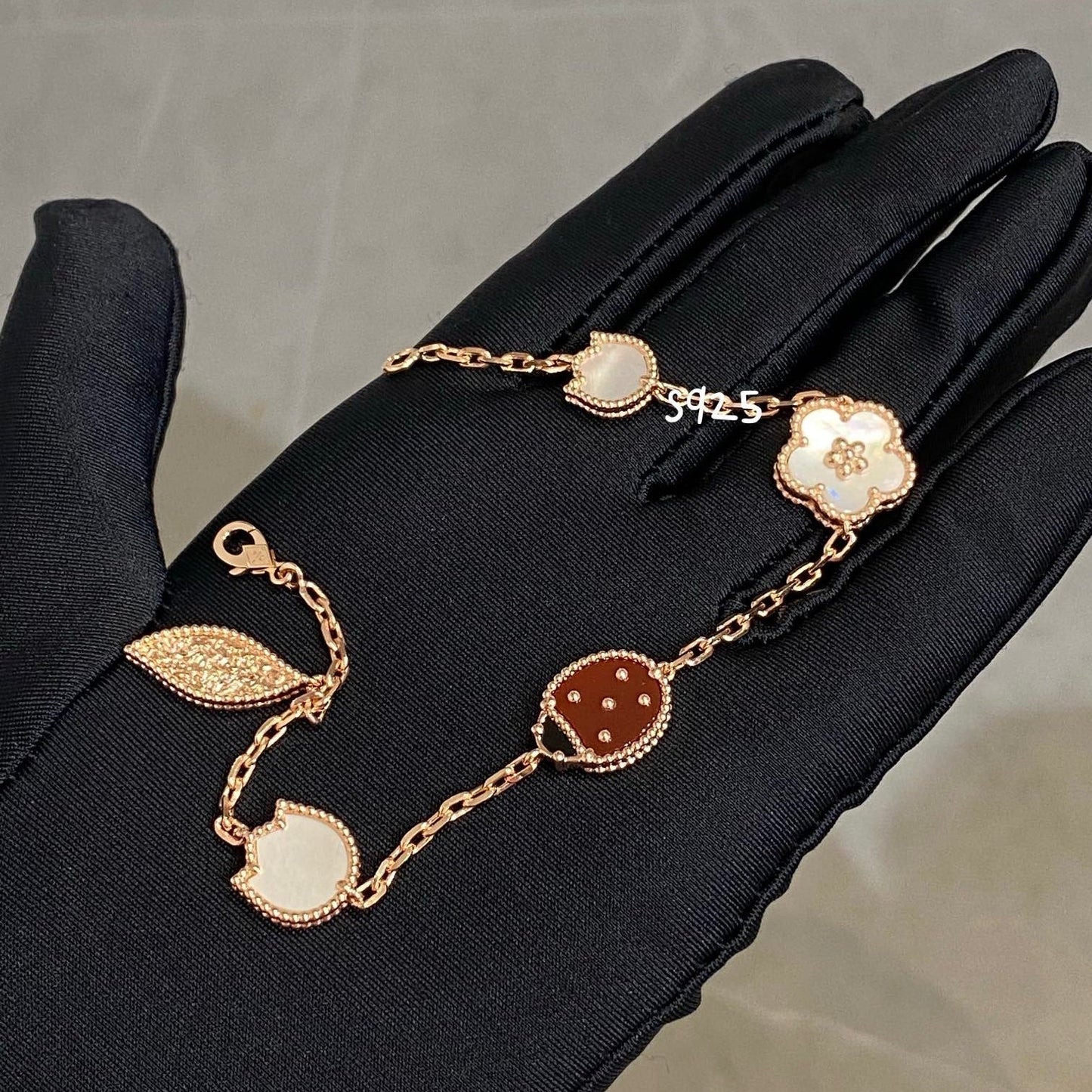 [vivabelle]LUCKY SPRING 5 MOTIV ARMBAND