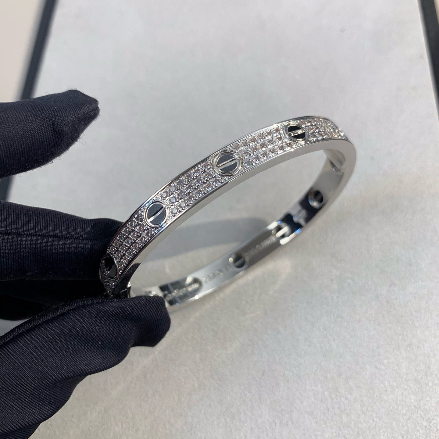 [vivabelle]LOVE BRACELET 6.1MM DIAMOND-PAVED CERAMIC