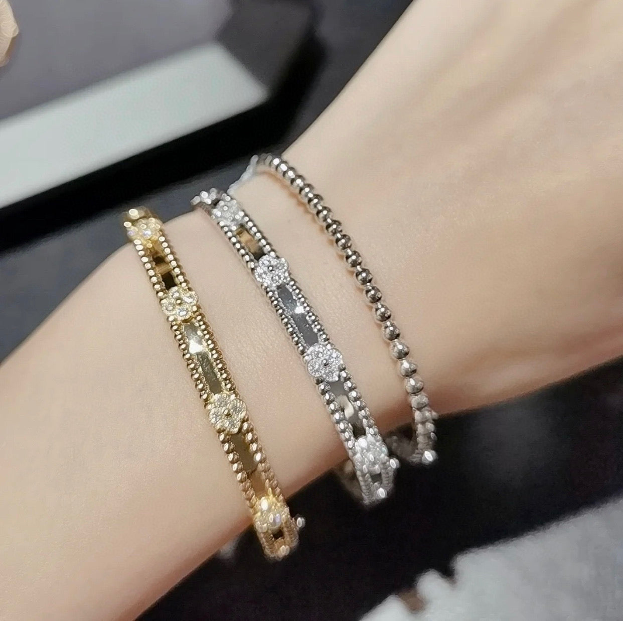 [vivabelle]CLOVER ARMBAND 4MM DIAMANTEN