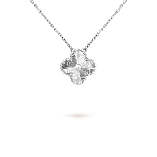 [vivabelle]CLOVER 15MM LASER NECKLACE SILVER