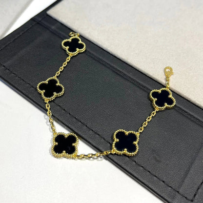 [vivabelle]CLOVER 5 MOTIVE SCHWARZER ONYX ARMBAND 