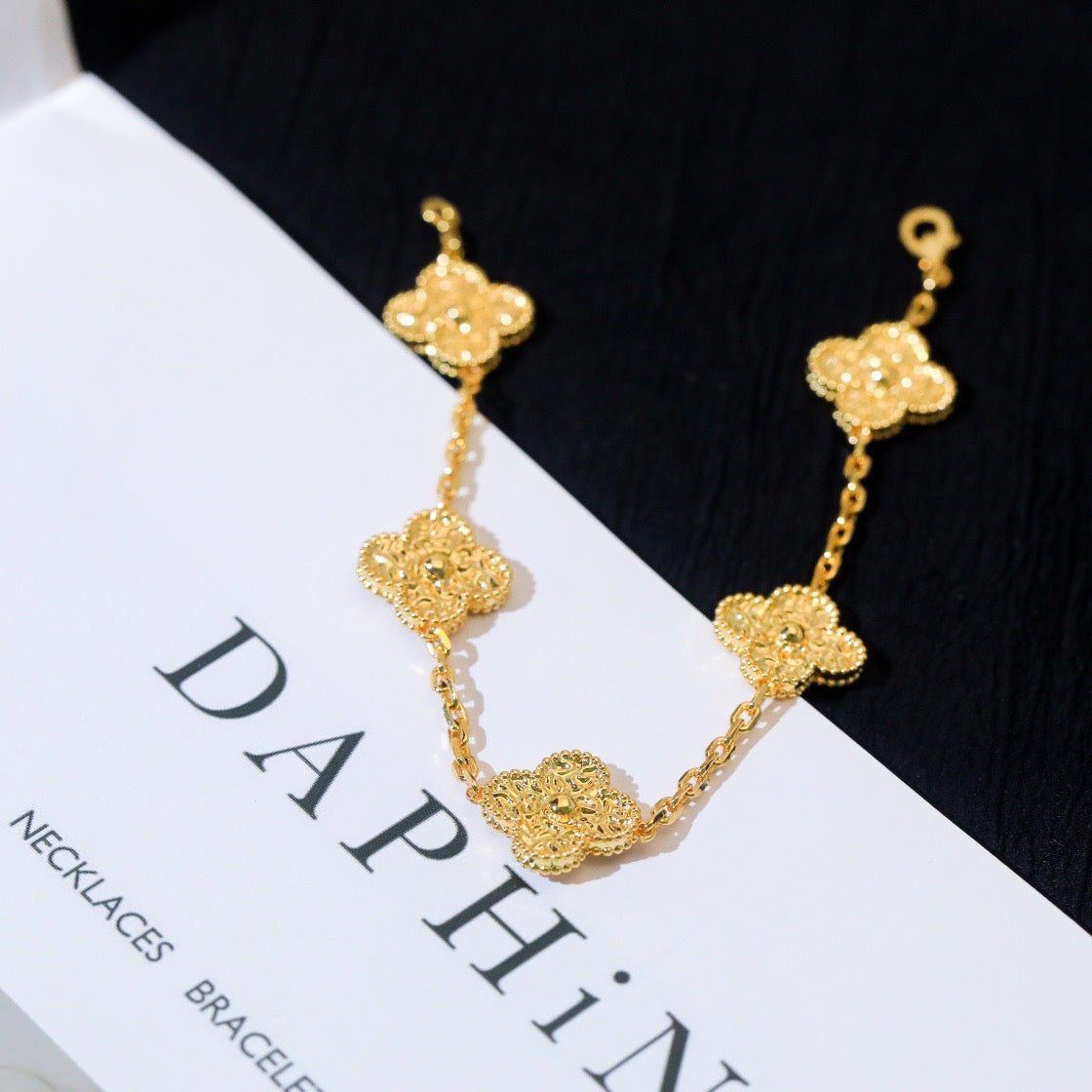 [vivabelle]CLOVER 5 MOTIFS BRONZING BRACELET