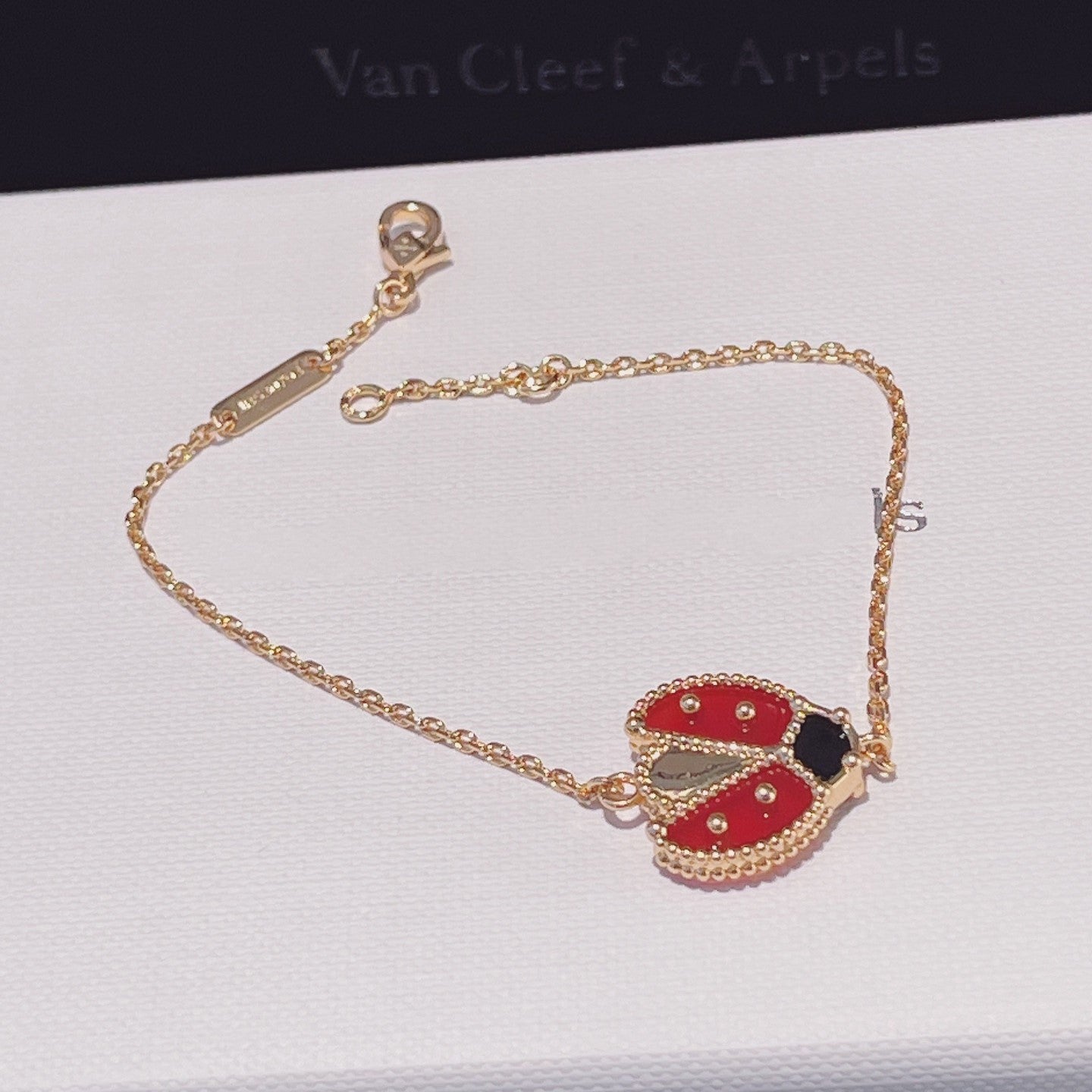 [vivabelle]LUCKY SPRING 1 MOTIF PINK GOLD BRACELET