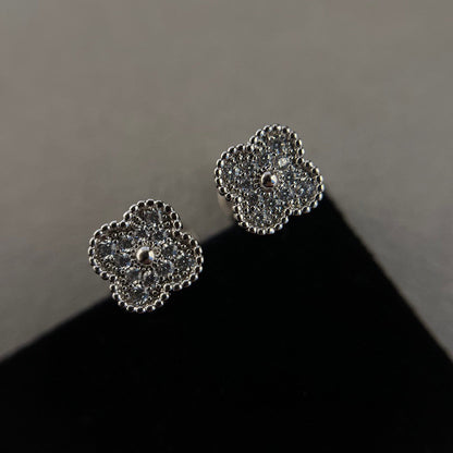 [vivabelle]CLOVER MINI DIAMOND STUD EARRINGS