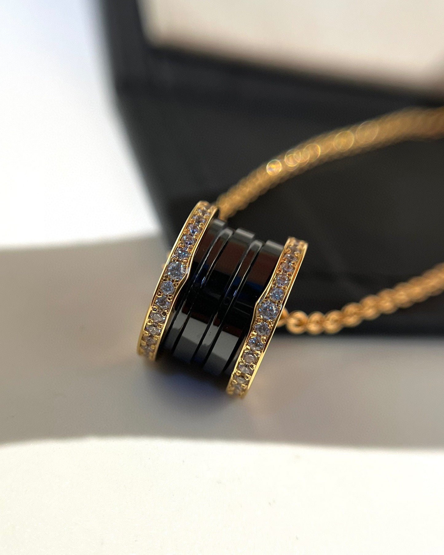 [vivabelle]ZERO 1 SCHWARZE KERAMIK DIAMANT ROSGOLD HALSKETTE